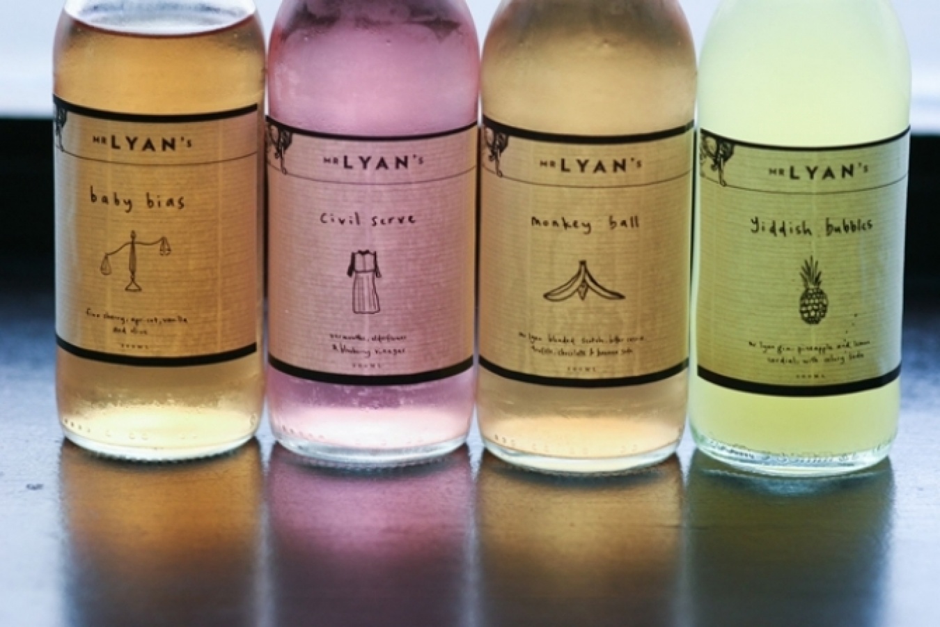 「White Lyan」で提供されるボトルドカクテルの一部。ラベルもオシャレ！