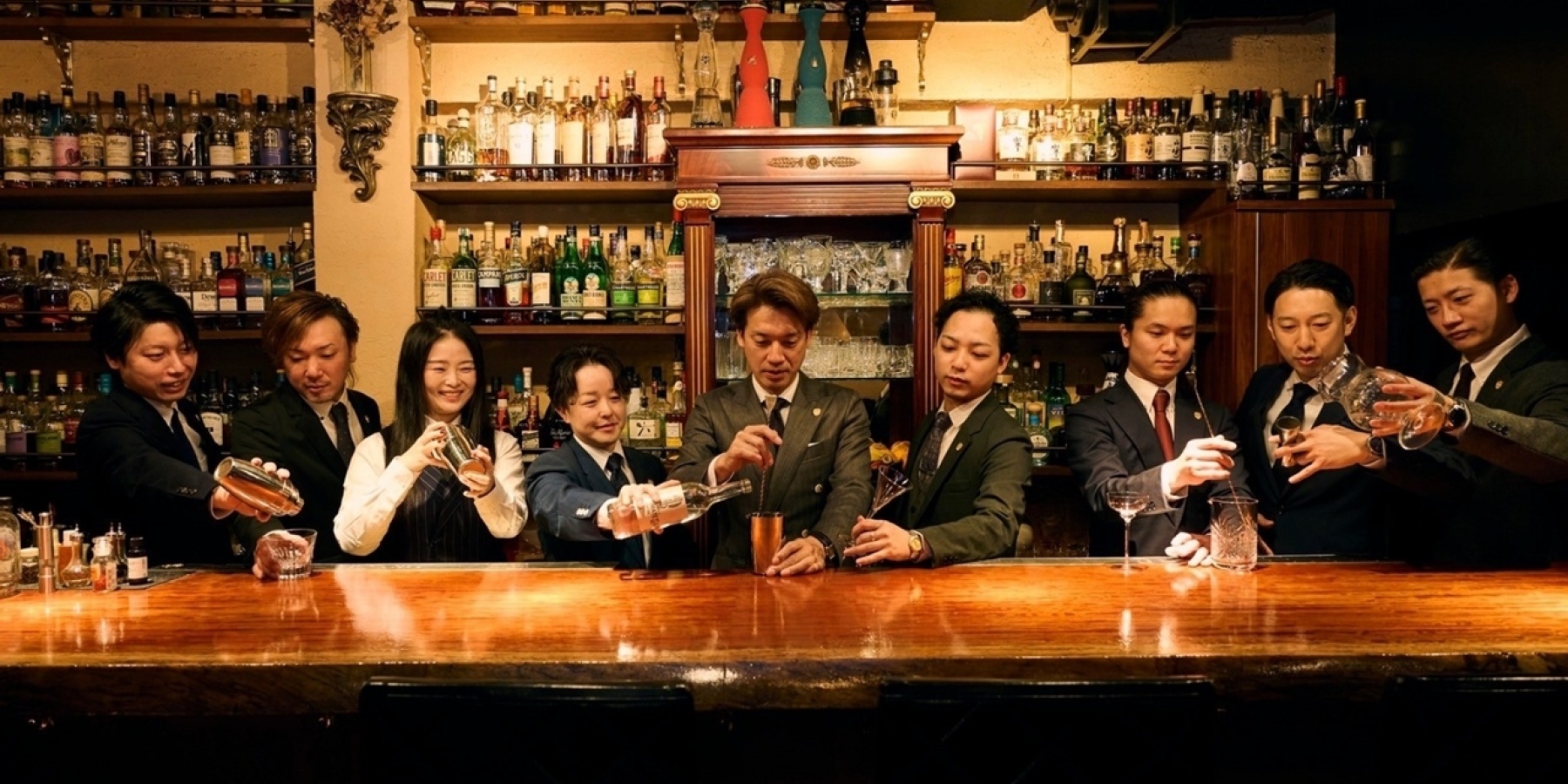 「Bar LIBRE」の清崎雄二郎さんが
「Bar Industry Academy」を開校したってよ!