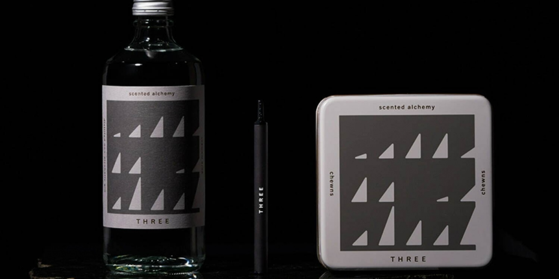 コスメティックブランド「THREE」が
本格ジンを3月26日(水)より限定リリース!
