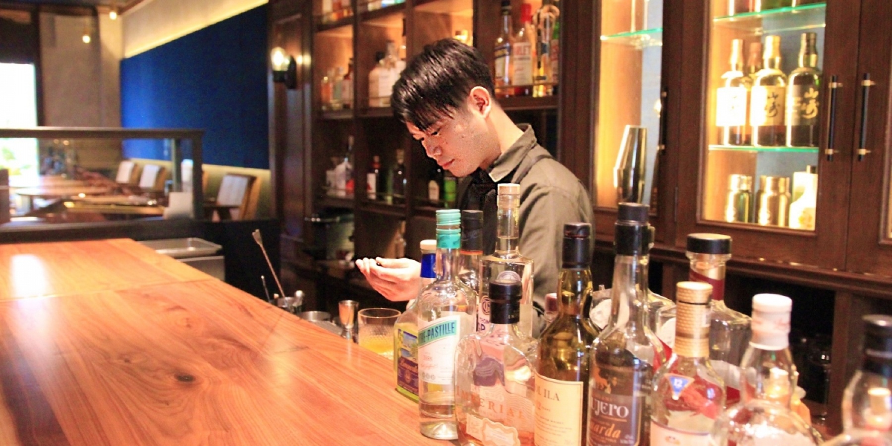 LIQUID & Cocktail Good History :
個性的な新店が続々登場!奈良でバーホッピング。
- 前編 -