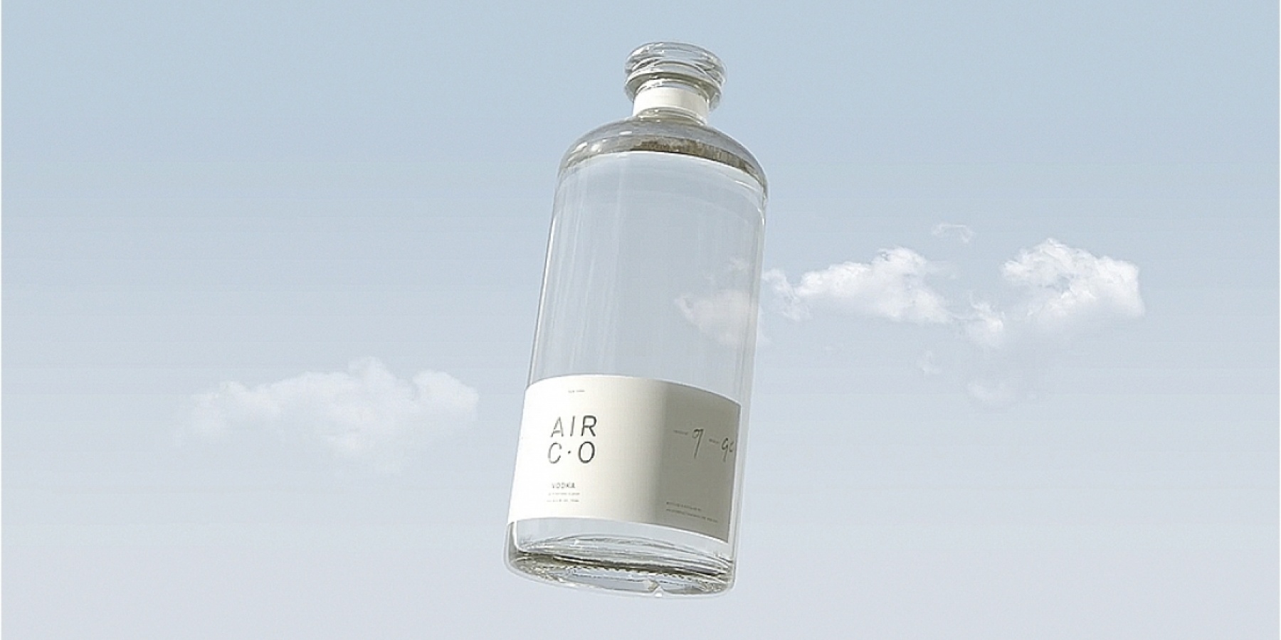 削減すべき二酸化炭素でマティーニを!
地球に優しい未来的ウォッカ「Air」。