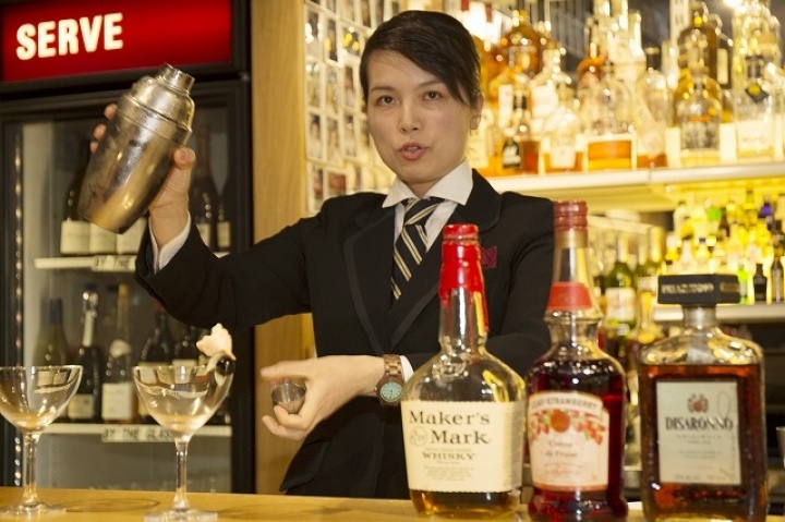 カクテルアワード2015優勝の窪内那奈さん
「カクテルセッション in NY」特別インタビュー！
