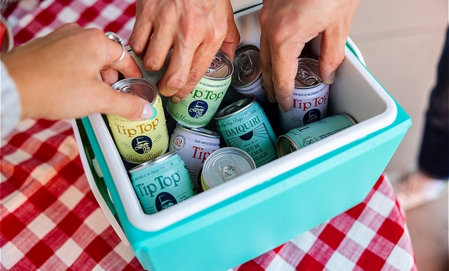 ハードセルツァーの次は「缶カクテル」！
全米の「缶カクテル」最前線をレポート。

